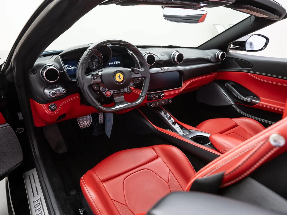 2020 Ferrari Portofino - Image 12 of 31