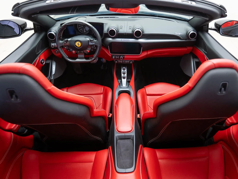 2020 Ferrari Portofino - Image 30 of 31