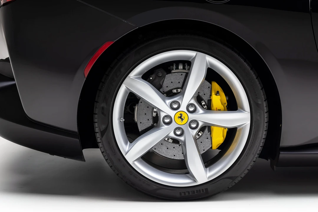 2020 Ferrari Portofino - Image 15 of 31
