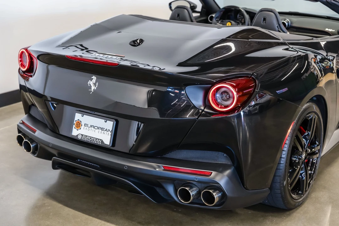 2020 Ferrari Portofino - Image 14 of 31
