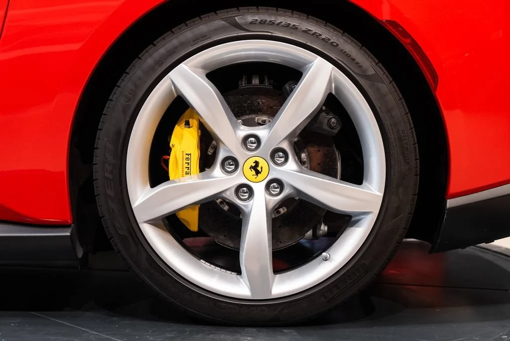 2020 Ferrari Portofino - Image 14 of 31