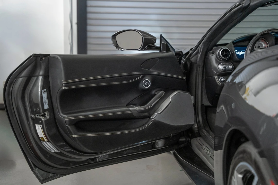 2020 Ferrari Portofino - Image 25 of 31