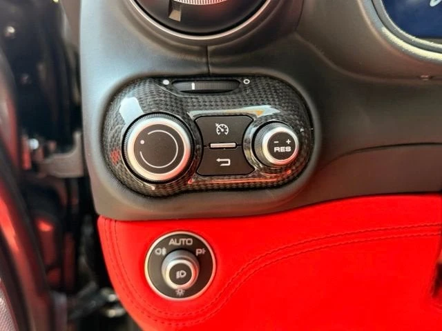 2020 Ferrari Portofino - Image 27 of 31