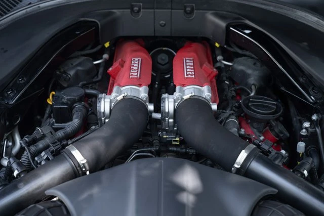 2020 Ferrari Portofino - Image 13 of 31