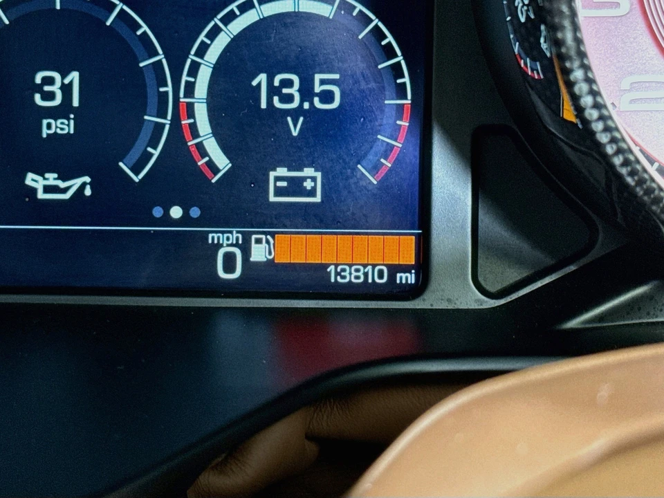2020 Ferrari Portofino - Image 14 of 30