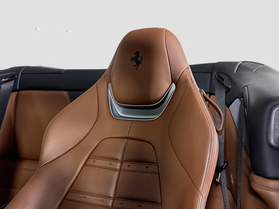 2020 Ferrari Portofino - Image 21 of 30