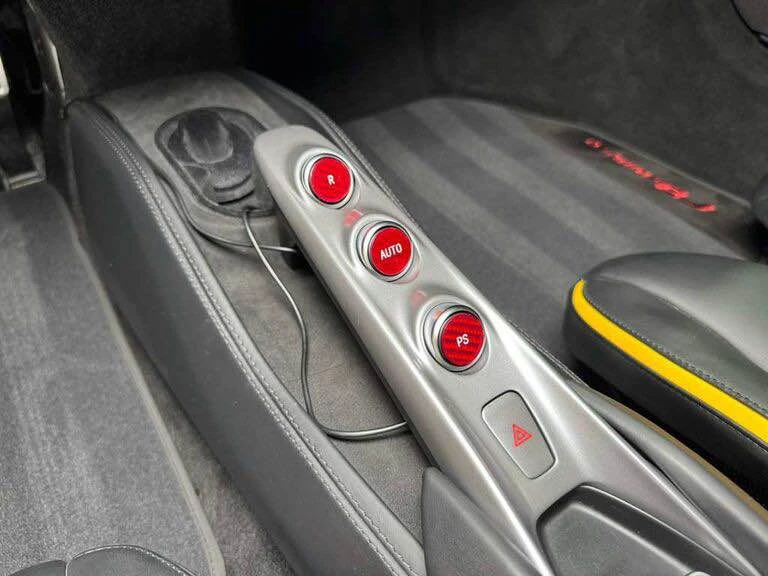 2020 Ferrari F8 Tributo - Image 10 of 19
