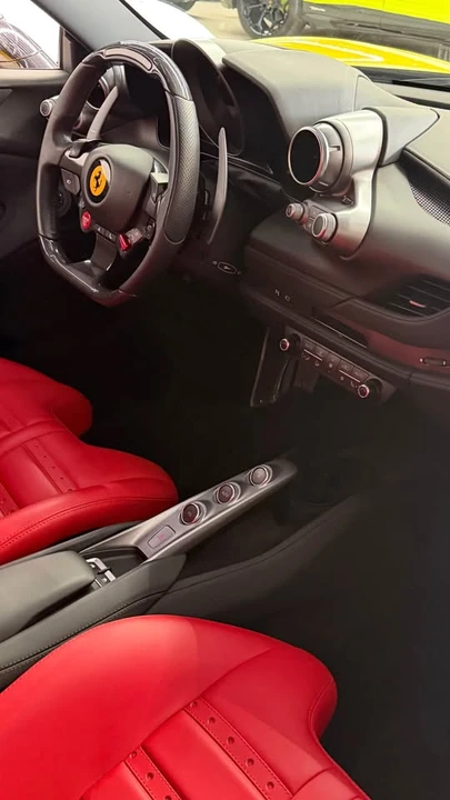 2020 Ferrari F8 Tributo - Image 15 of 18