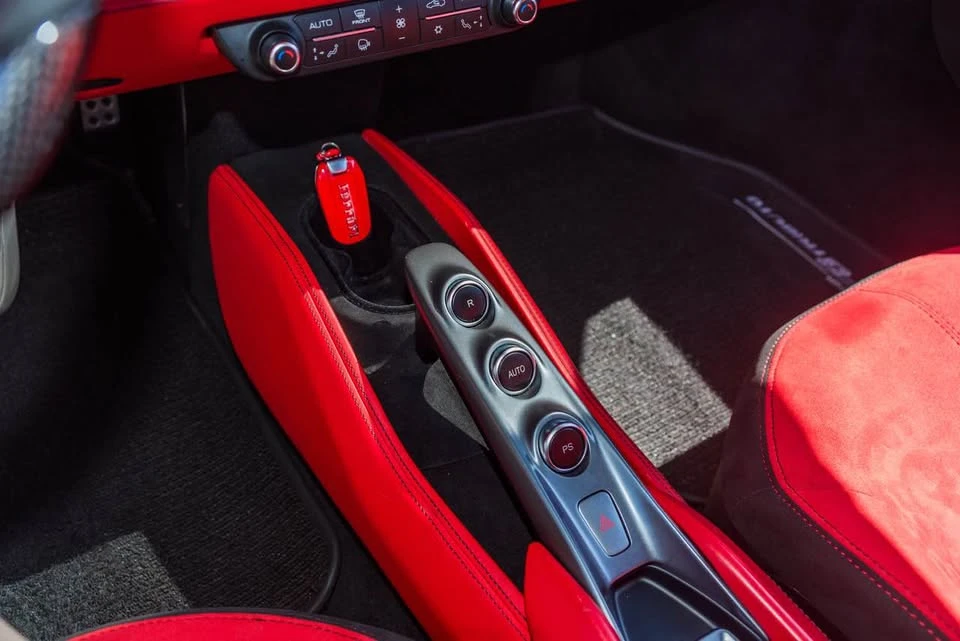 2020 Ferrari F8 Tributo - Image 10 of 20