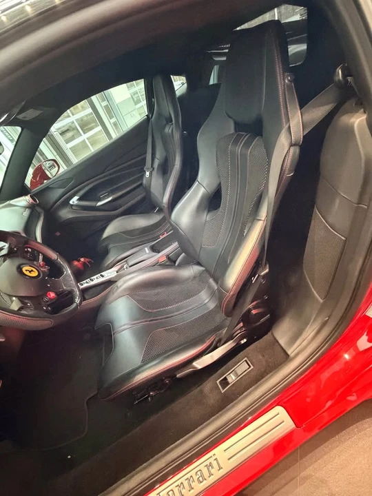 2020 Ferrari F8 Tributo - Image 14 of 17