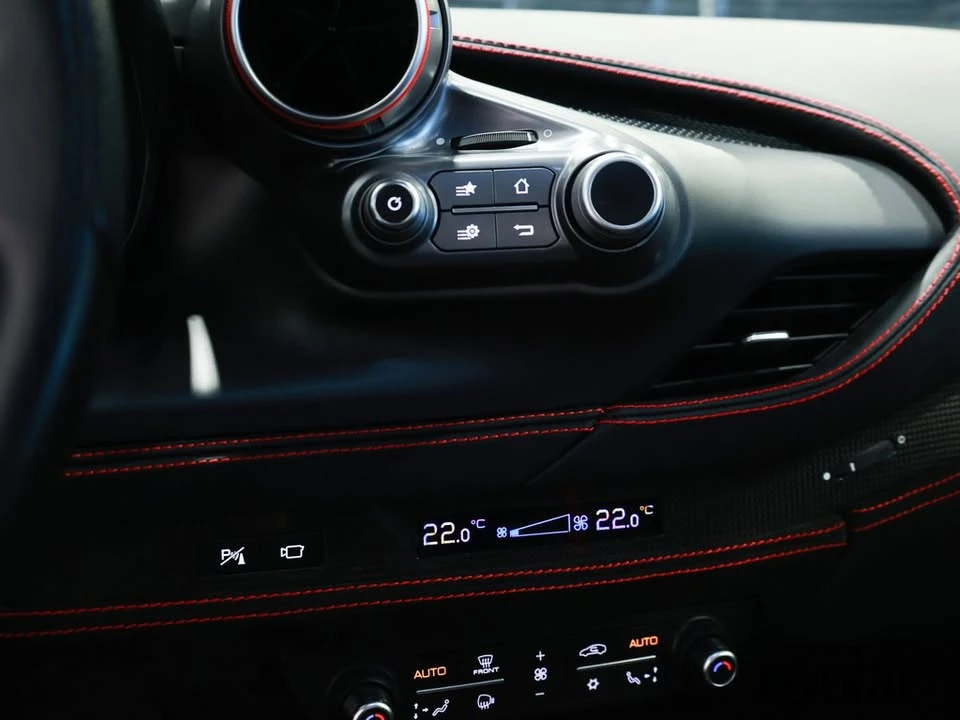 2020 Ferrari F8 Tributo - Image 16 of 18