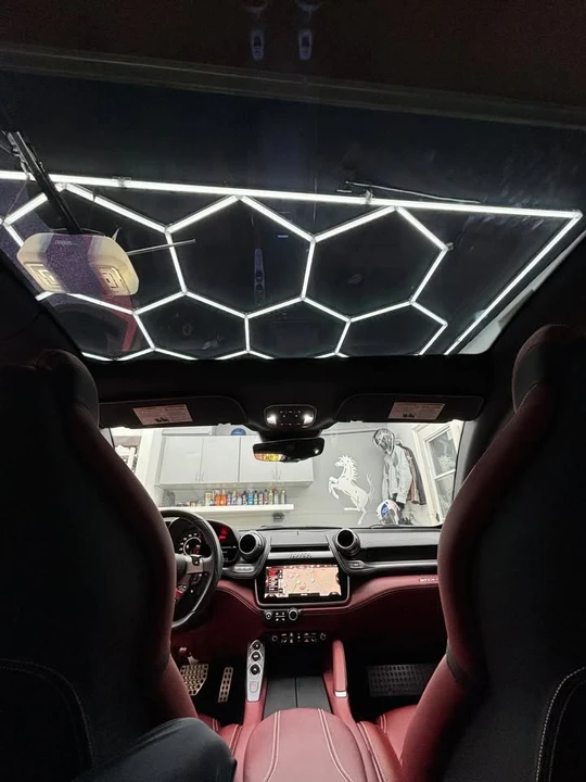 2020 Ferrari - Image 9 of 21