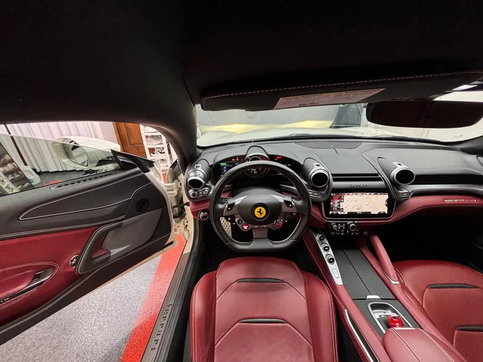 2020 Ferrari - Image 11 of 21