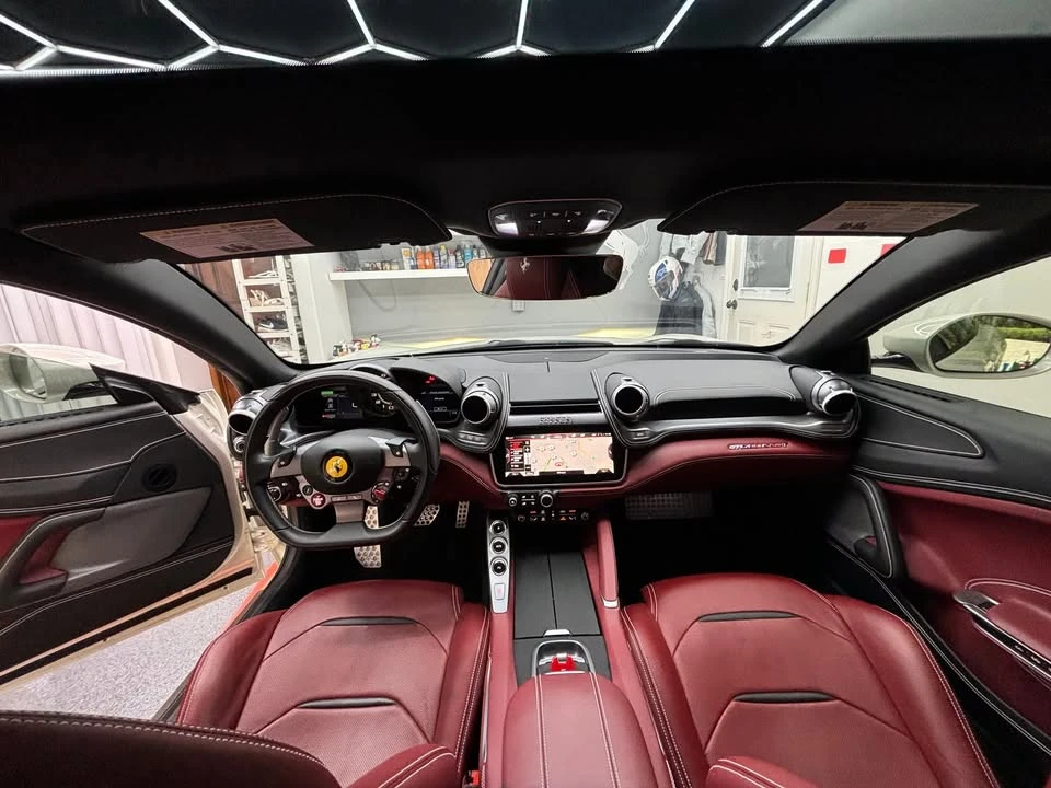 2020 Ferrari - Image 10 of 21