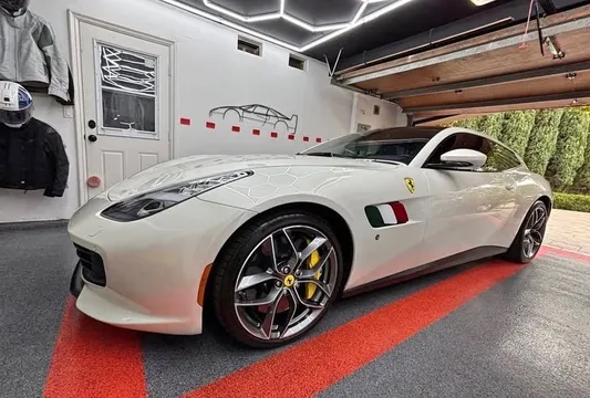 2020 Ferrari GTC4Lusso T