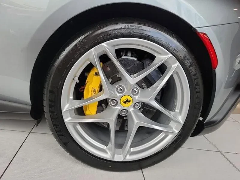 2020 Ferrari Roma - Image 18 of 19