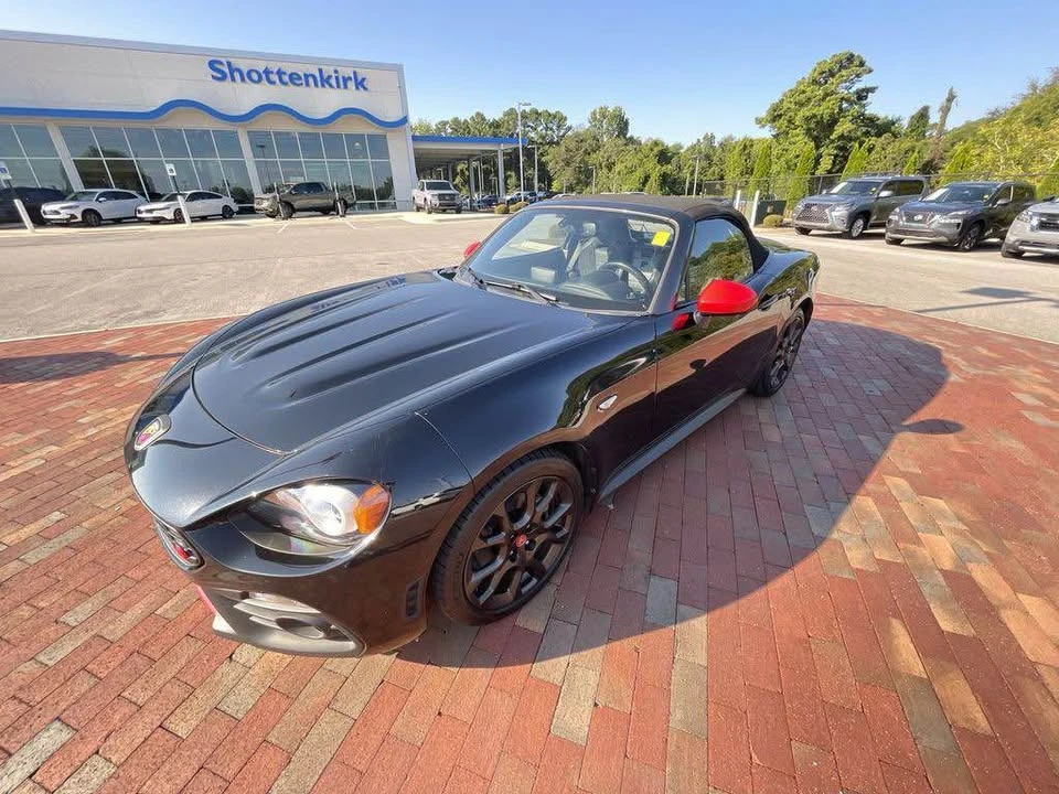 2020 Fiat 124 Spider - Image 2 of 19