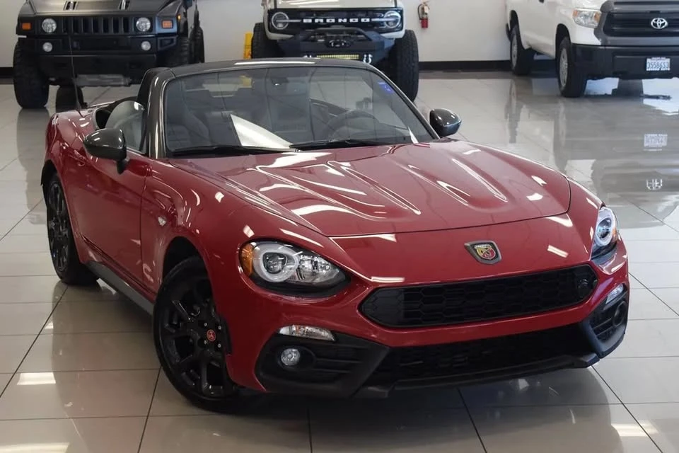 2020 Fiat 124 Spider - Image 8 of 20