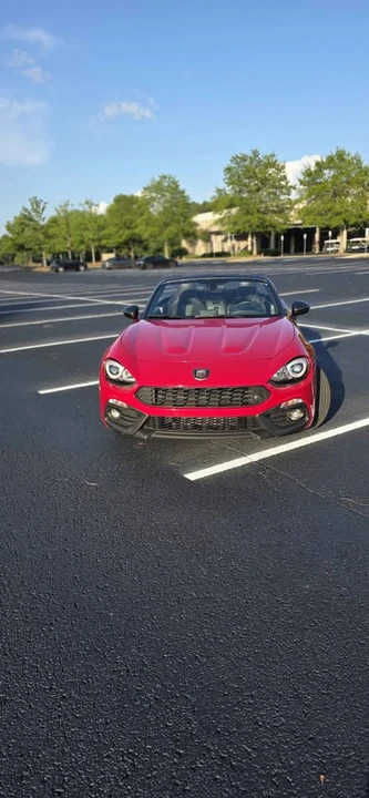 2020 Fiat 124 Spider - Image 2 of 13