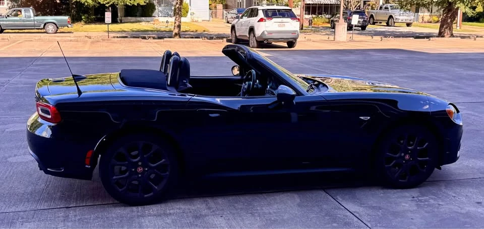 2020 Fiat 124 Spider - Image 5 of 17