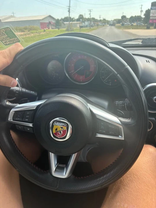 2020 Fiat 124 Spider - Image 8 of 8