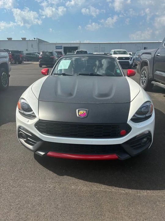 2020 Fiat 124 Spider - Image 2 of 8