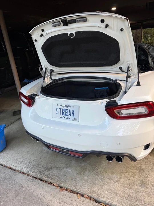 2020 Fiat 124 Spider - Image 18 of 20