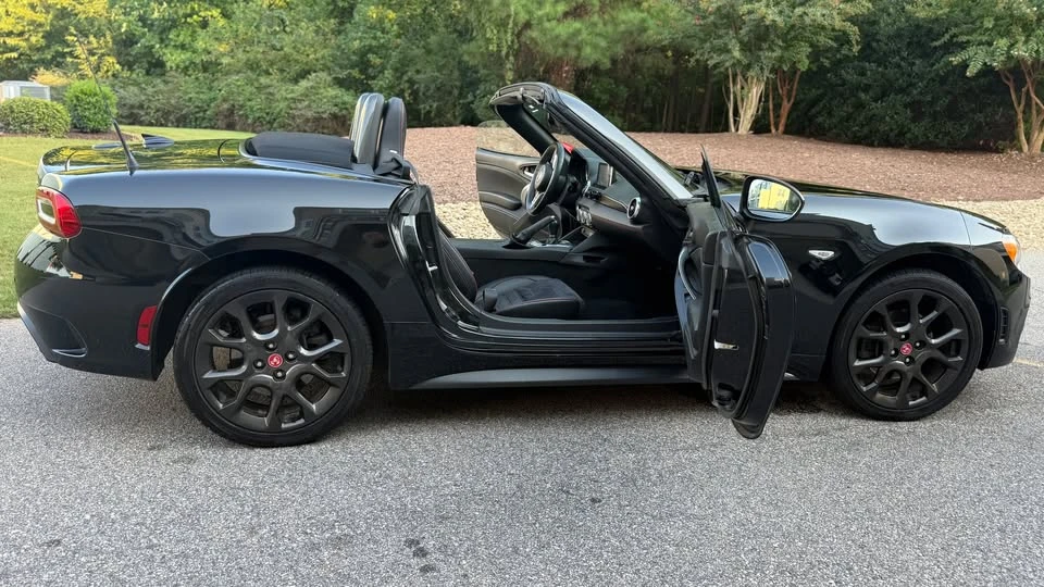 2020 Fiat 124 Spider - Image 4 of 19