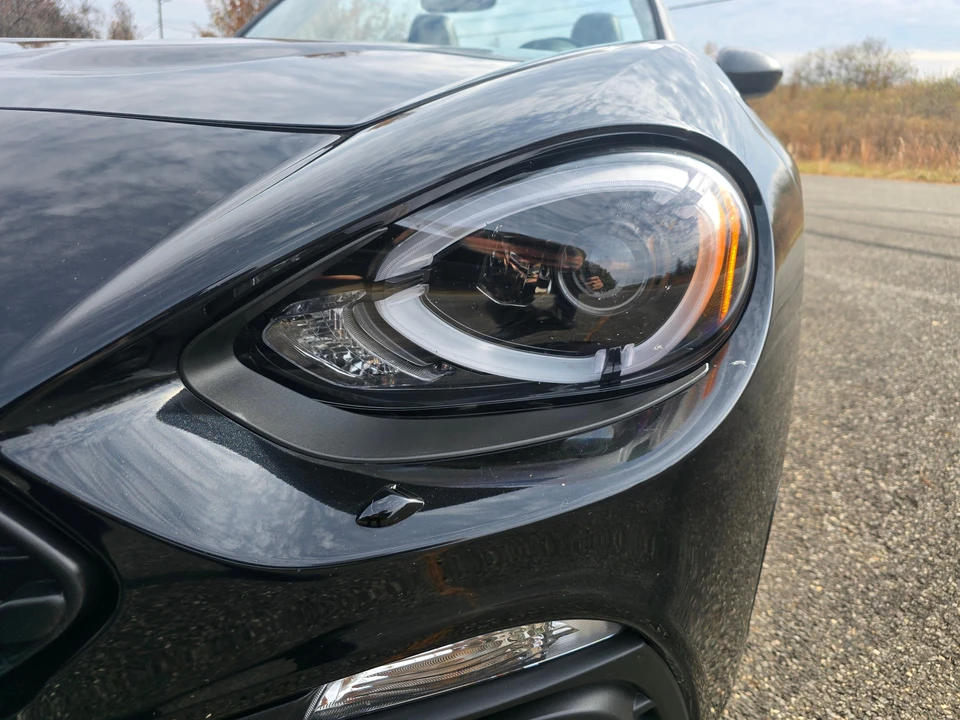 2020 Fiat 124 Spider - Image 18 of 31
