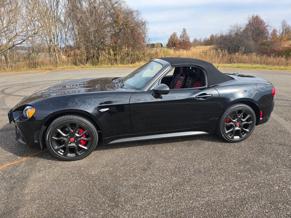 2020 Fiat 124 Spider - Image 8 of 31