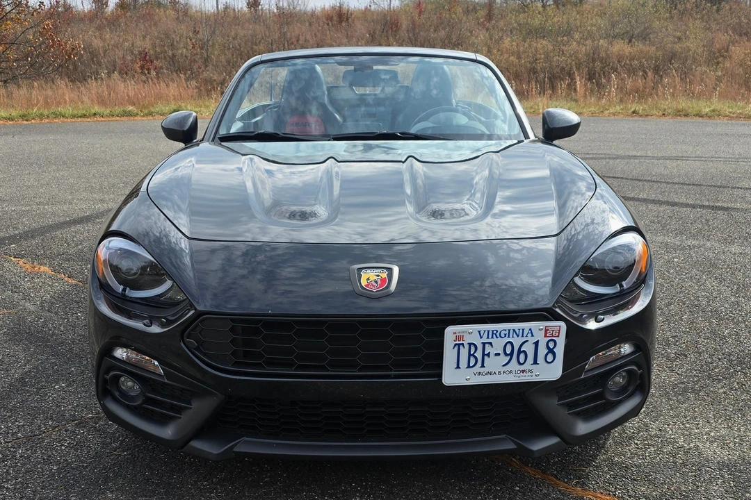 2020 Fiat 124 Spider - Image 2 of 31