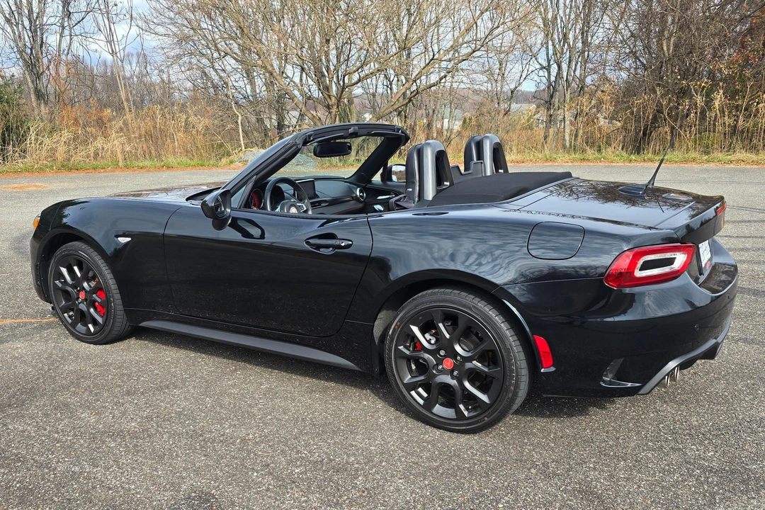 2020 Fiat 124 Spider - Image 4 of 31