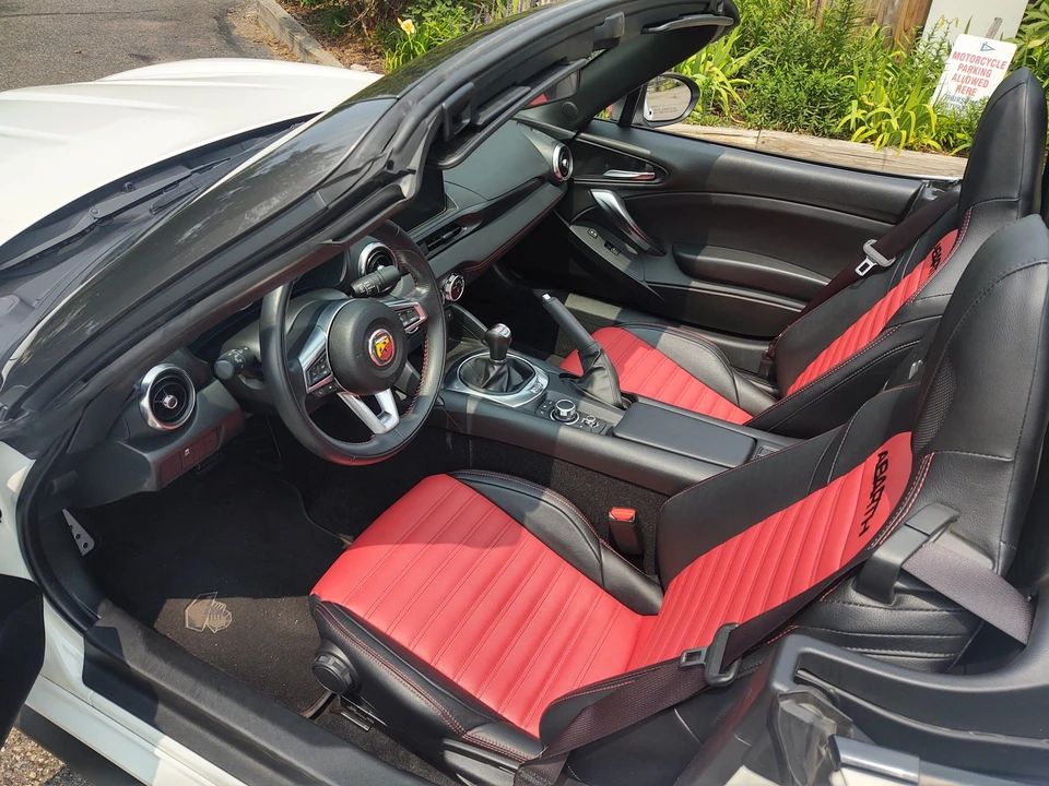 2020 Fiat 124 Spider - Image 28 of 31