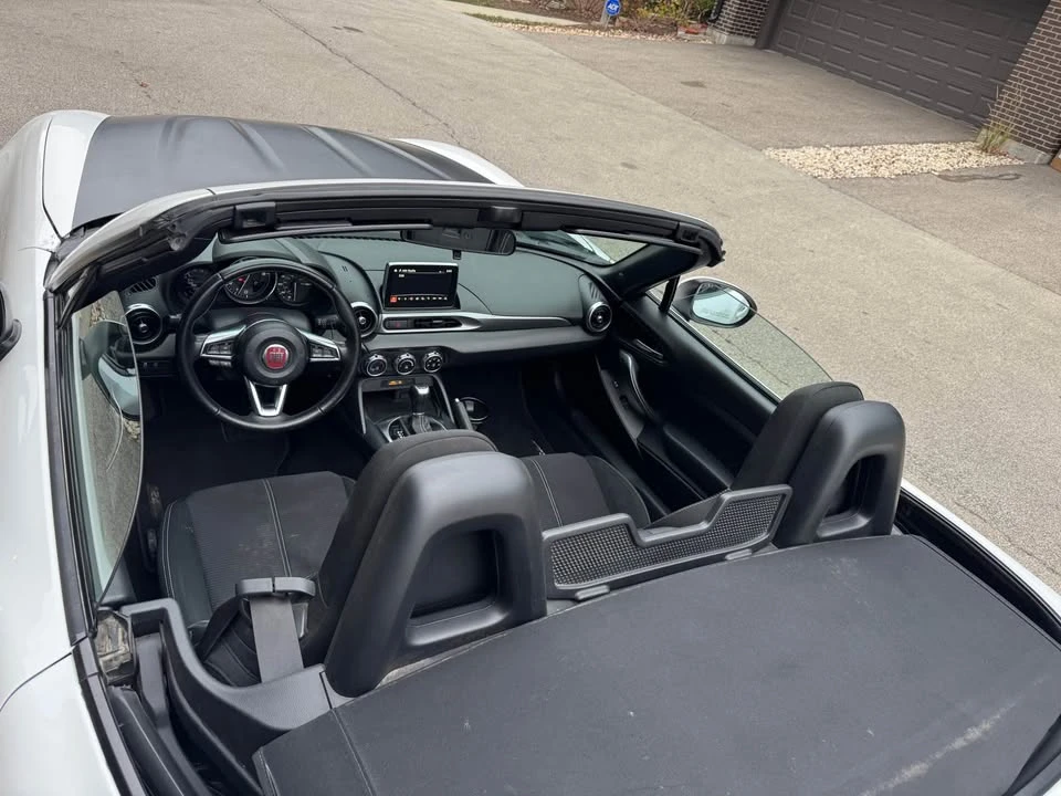 2020 Fiat 124 Spider - Image 18 of 18
