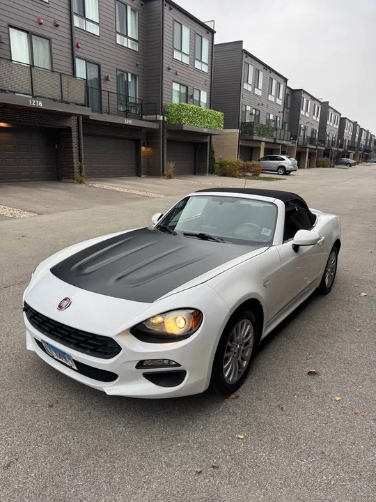 2020 Fiat 124 Spider - Image 10 of 18