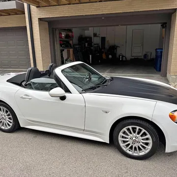 2020 Fiat 124 Spider Classica Convertible 2D