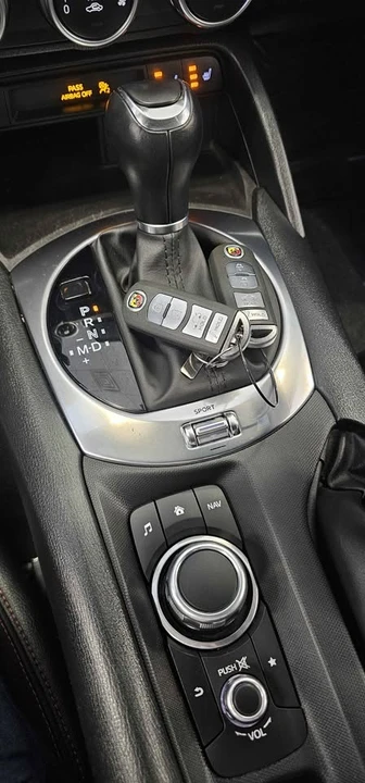 2020 Fiat 124 Spider - Image 12 of 19