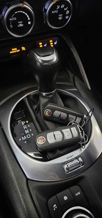 2020 Fiat 124 Spider - Image 15 of 19