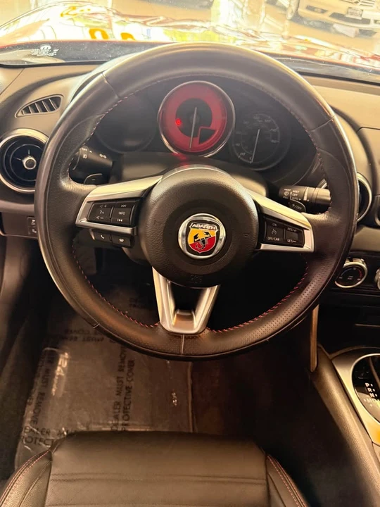 2020 Fiat 124 Spider - Image 9 of 16