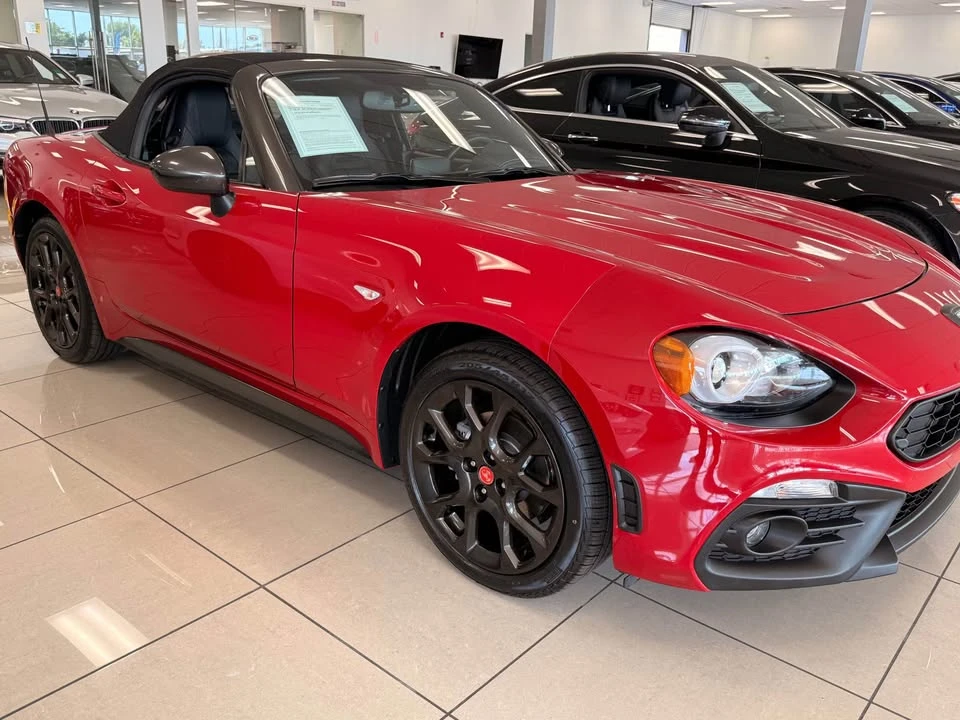 2020 Fiat 124 Spider - Image 2 of 16