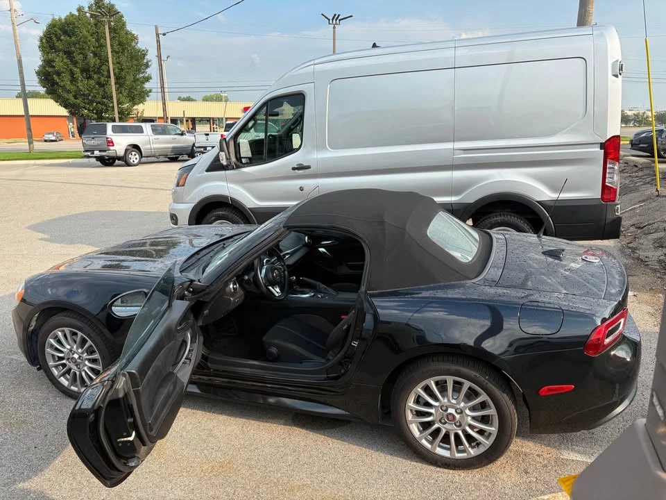 2020 Fiat 124 Spider - Image 2 of 13