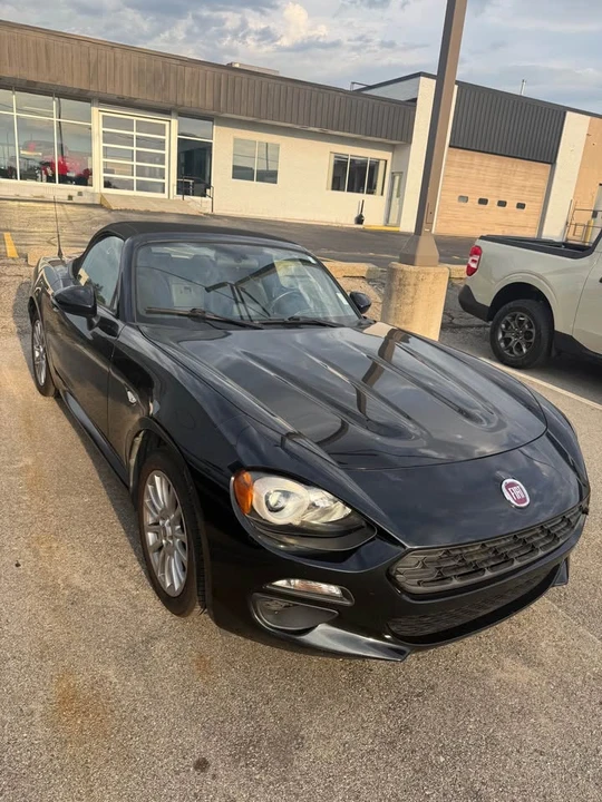 2020 Fiat 124 Spider - Image 2 of 14
