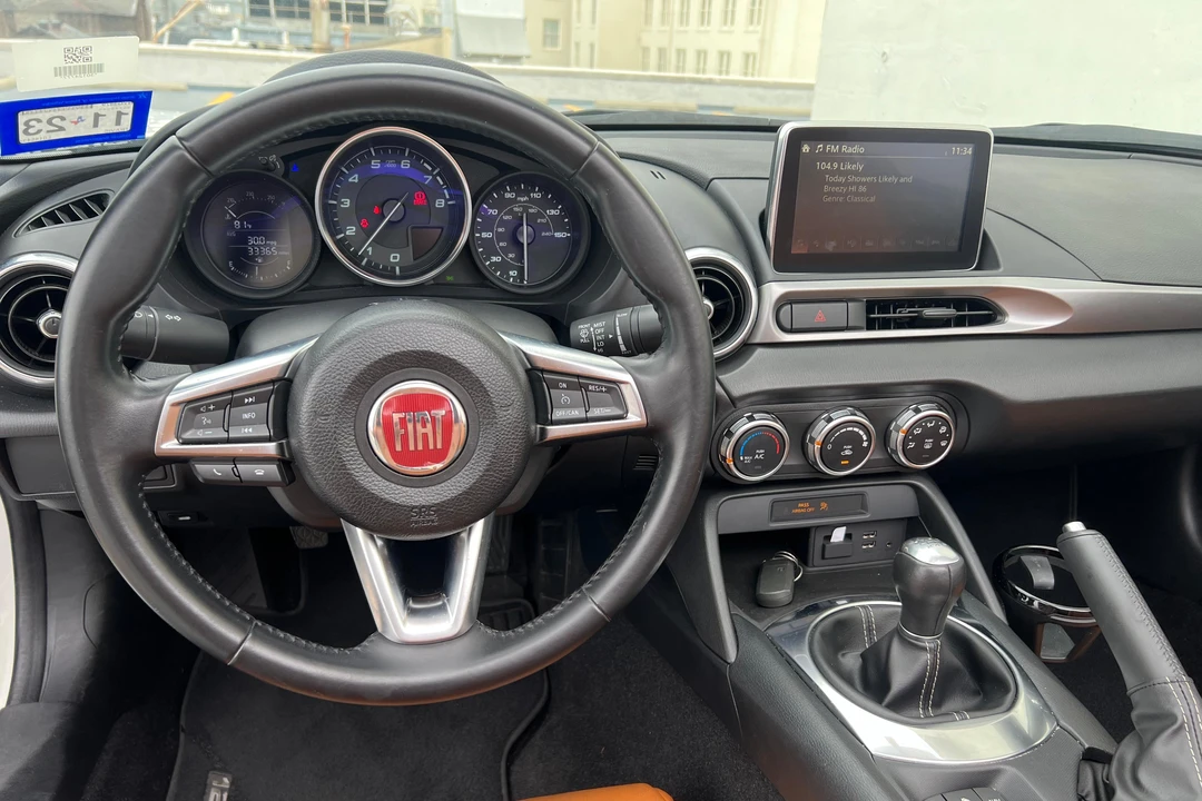 2020 Fiat 124 Spider - Image 26 of 31