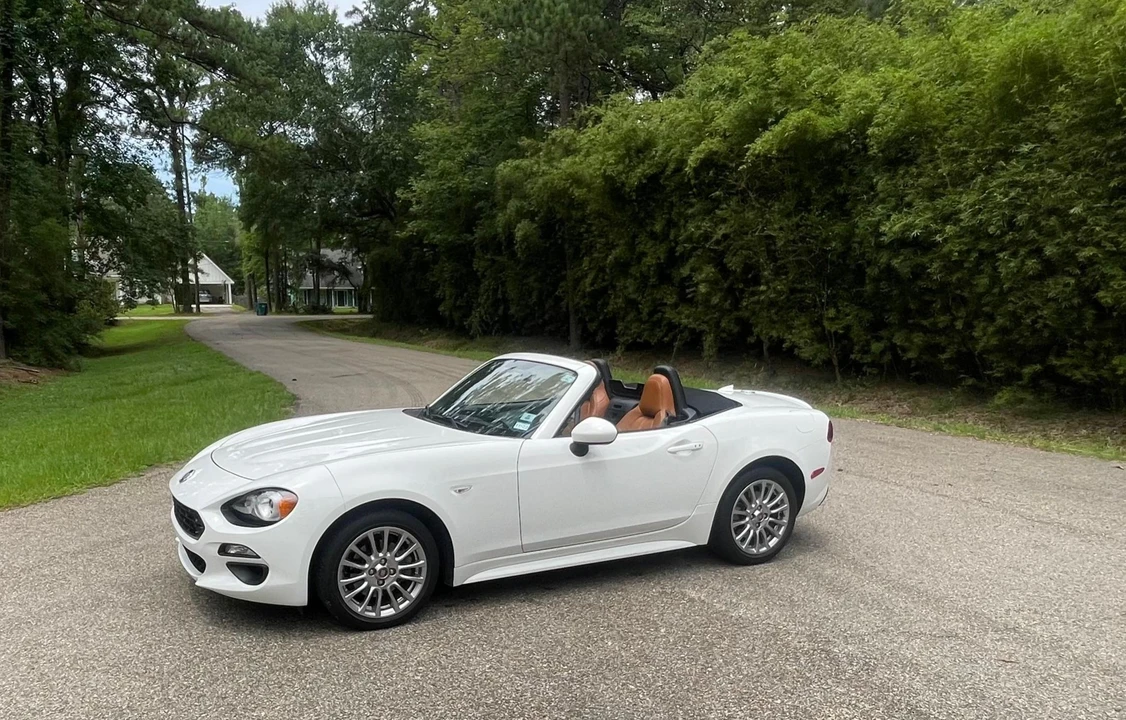 2020 Fiat 124 Spider - Image 8 of 31