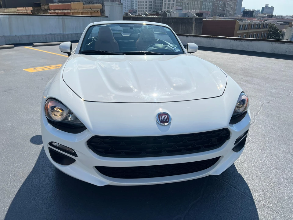2020 Fiat 124 Spider - Image 14 of 31