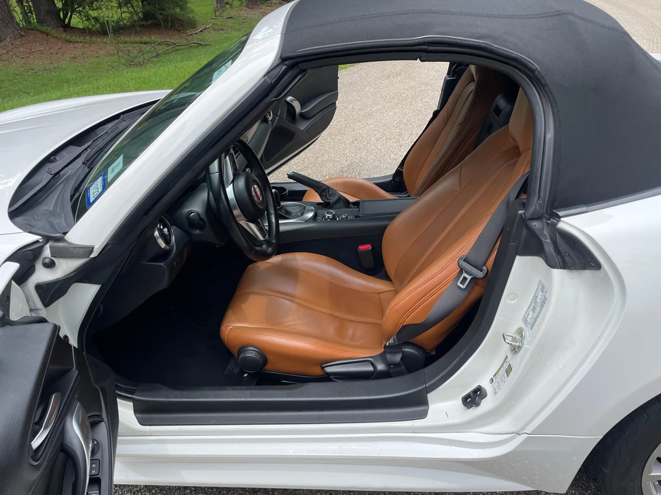 2020 Fiat 124 Spider - Image 30 of 31