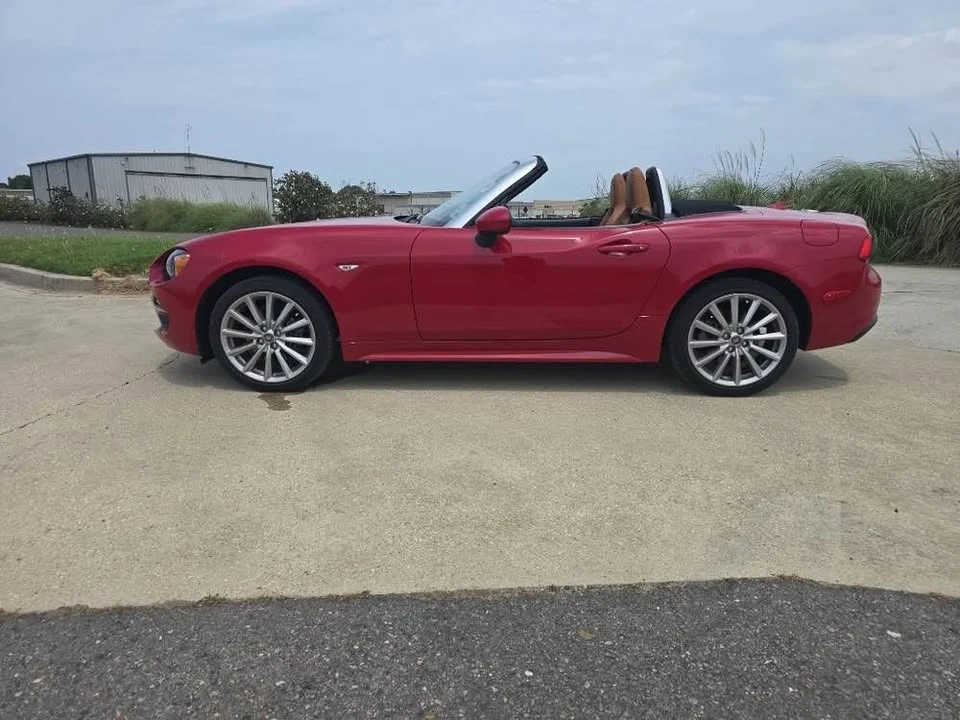 2020 Fiat 124 Spider - Image 2 of 13