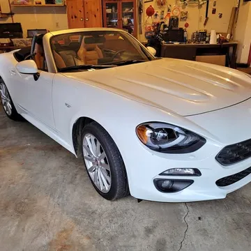 2020 Fiat 124 Spider Lusso