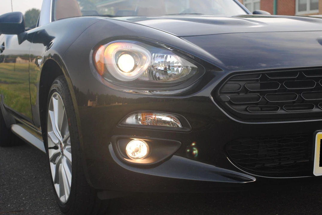 2020 Fiat 124 Spider - Image 14 of 21