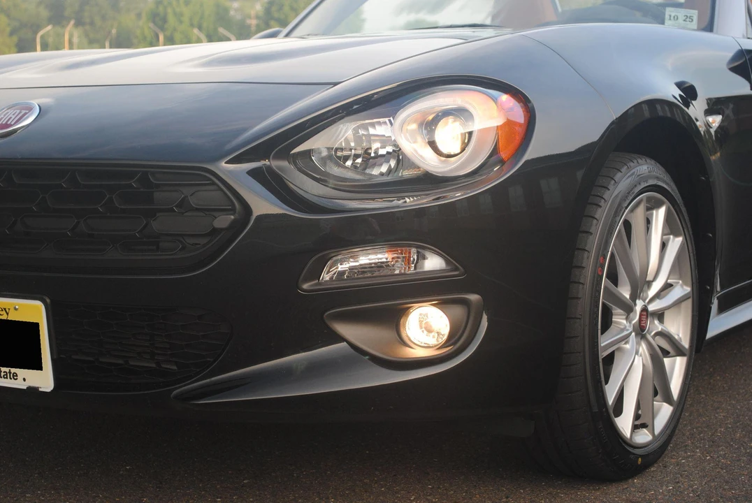 2020 Fiat 124 Spider - Image 20 of 21